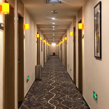 7 Days Premium·Beijing Dougezhuang Metro Station