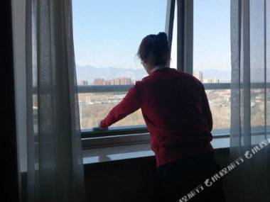 James Joyce Coffetel·Beijing Bishui Manor Zhuxinzhuang Metor Station