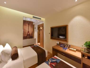 James Joyce Coffetel· Beijing Subway Station