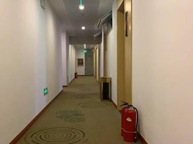 Shell Hotel Beijing Fangshan District Chengguan Metro Station