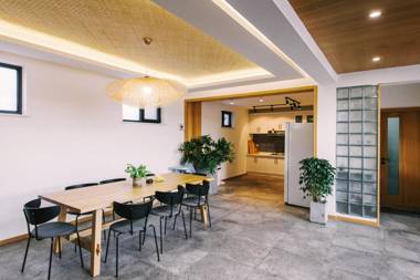 Hidden in the World (Winter Olympic Town) - Ms. Bai's Courtyard