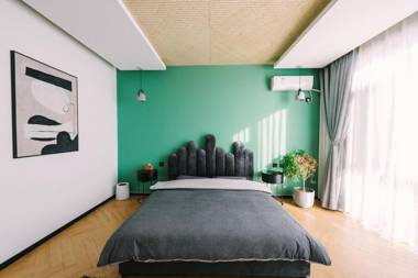 Hidden in the World (Winter Olympic Town) - Ms. Bai's Courtyard