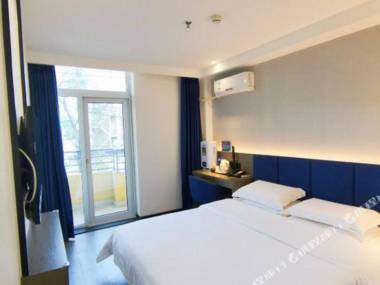 7 days superior hotel (Beijing Sanlitun Tuanjiehu metro station store)