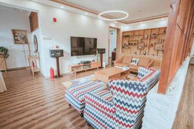 Hidden in the World (Winter Olympic Town) - Crabapple No.4 Courtyard