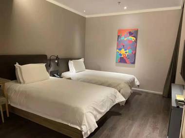 Hanting Hotel Beijing South Railway Station North Square