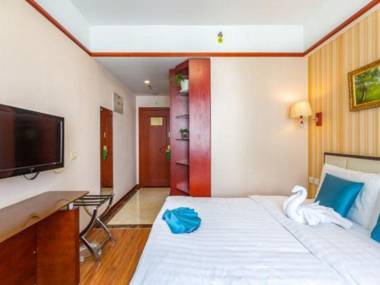 China Electronics Huajing Business Hotel