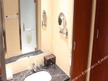 Huanghe Jingdu Grand Hotel