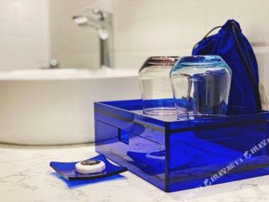 Rose Star Moon Selected Hotel