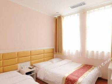 Super 8 Hotel (Beijing Xidan Tonglin'ge Road)