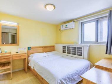 Jingkanglong Hotel (West Gate of Communication University of China)