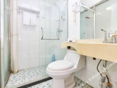 Super 8 (Beijing Gulou Metro Station)