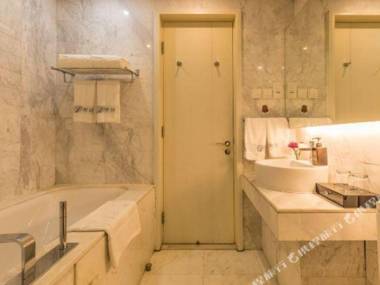 Yushenghuo Apartment (Beijing Xiaoyunli No. 8)