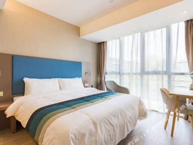 Homeinn Selected(Beijing Zhongguancun No.1 shop Yongfeng Industrial Park&Beiqing Road)