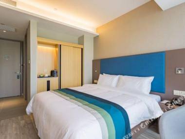 Homeinn Selected(Beijing Zhongguancun No.1 shop Yongfeng Industrial Park&Beiqing Road)