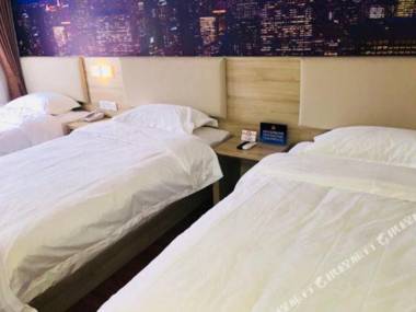 Super 8 Hotel (Beijing Qianmen Tiantan Park Dongmen)
