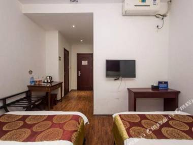 Jia Li Hua Hotel Chain (Beijing Communication University of China North Gate)