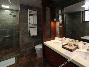 Great Wall Academy Inn