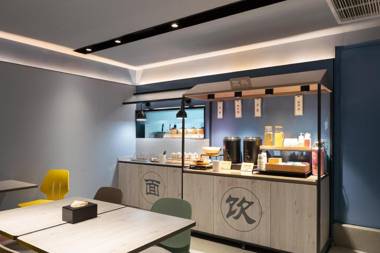 Hanting Hotel Fengtai Railway Station