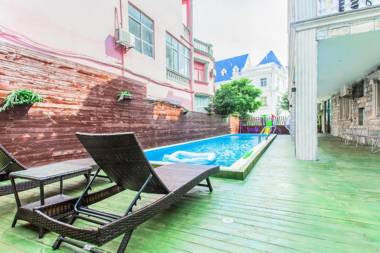 Beihai Silver Beach Yintai Time Seaview Villa Hotel