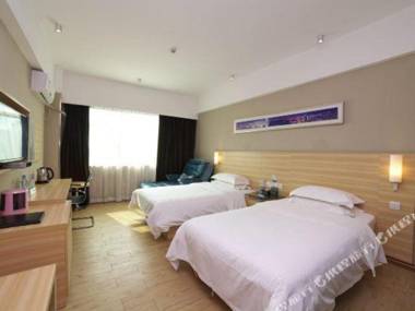 Oriental Holiday Hotel