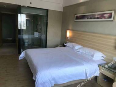 Oriental Holiday Hotel