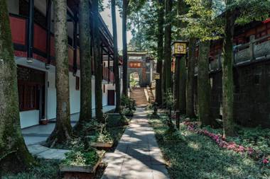 Qingchengshan Yuanming Palace
