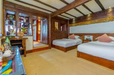 Shangri-La E-Outfitting Boutique Hotel