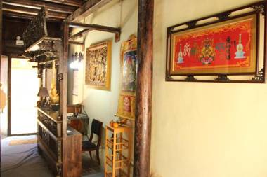 Shangri-La Mai Zhu Kung Gar Hotel