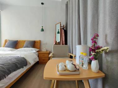 雪湖轻奢民宿 Snowlake Inn