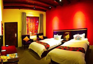 Jiuzhaigou Tibetan Barley Inn