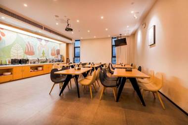 Hanting Hotel Lu'an Railway Station