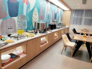 Hanting Hotel Liuan Huoshan Xintiandi Plaza