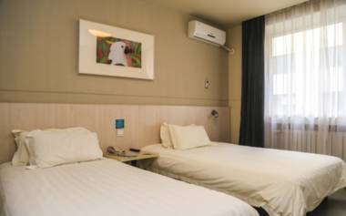 Jinjiang Inn Dalian Development District Jinma Road Light Railway Station