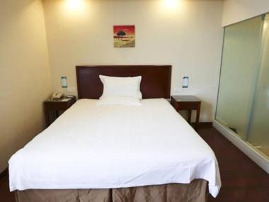 GreenTree Inn Jiangsu Zhenjiang Yidu Building Materials city Express Hotel