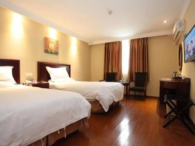 GreenTree Inn Jiangsu Zhenjiang Gaotie Wanda Square Express Hotel