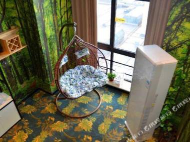 zhenjiang rattan house theme hotel