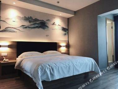 7 Premium Hotel (Jurong Agriculture and Forestry College Store)