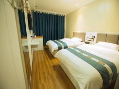 Shell Hotel Huaibei Jinying Plaza Long Distance Bus Station