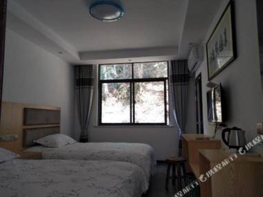 Yiyuanchun Shanju Hotel