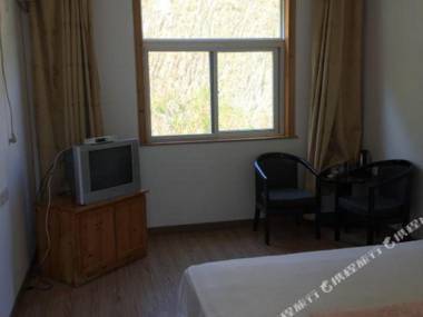 Taiping Lake Hongri Hotel