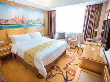 Vienna Hotel Pingxiang Lvyin Square