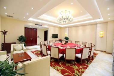 Madison Lanzhou Lanshi Zhongchuan Airport