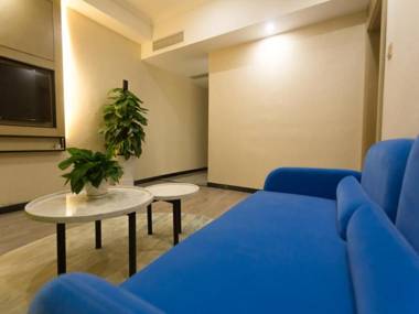 Oly Hotel Huairen City Dianxin Dalou