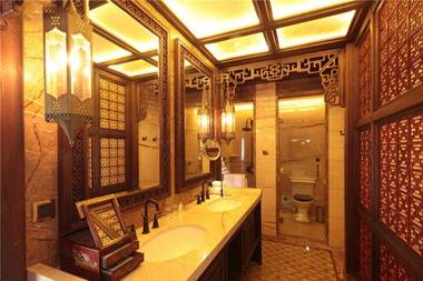 Dockside Boutique Hotel (In Xizha Scenic Area - ticket included)