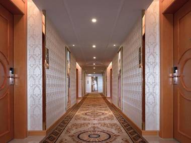 Vienna Hotel (Danxia Mountain Scenic Spot)