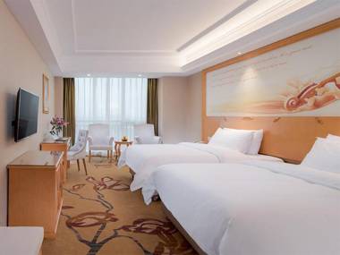 Vienna Hotel Guangdong Qingyuan Yingde Yicui Plaza