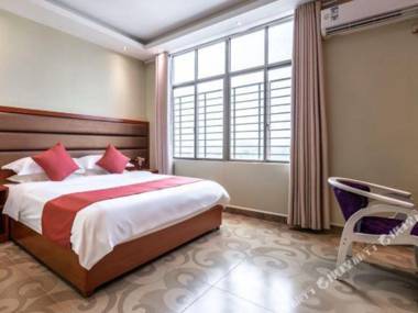 Jiahua Business Hotel (Danzhou Summer Plaza Store)