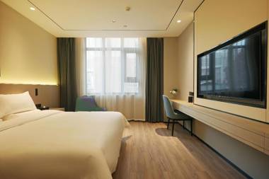 Starway Hotel Sanyuan Bus Station