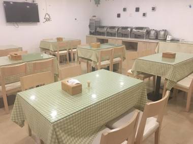 Hanting Hotel Yangzhong Walking Street