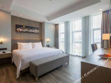 New Century Grand Hotel Lichuan Times
